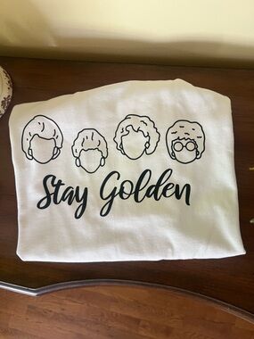 <Gildan White "Stay Golden" Tee short sleeve>